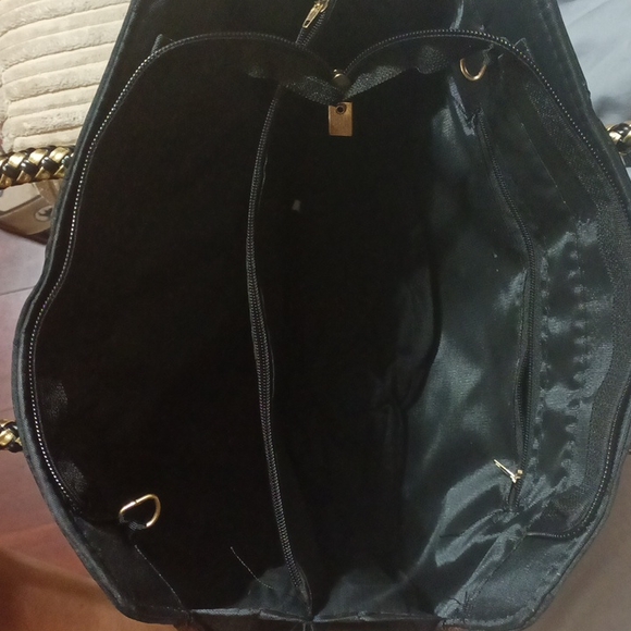 Floral Embroidery HandBag - Picture 9 of 9